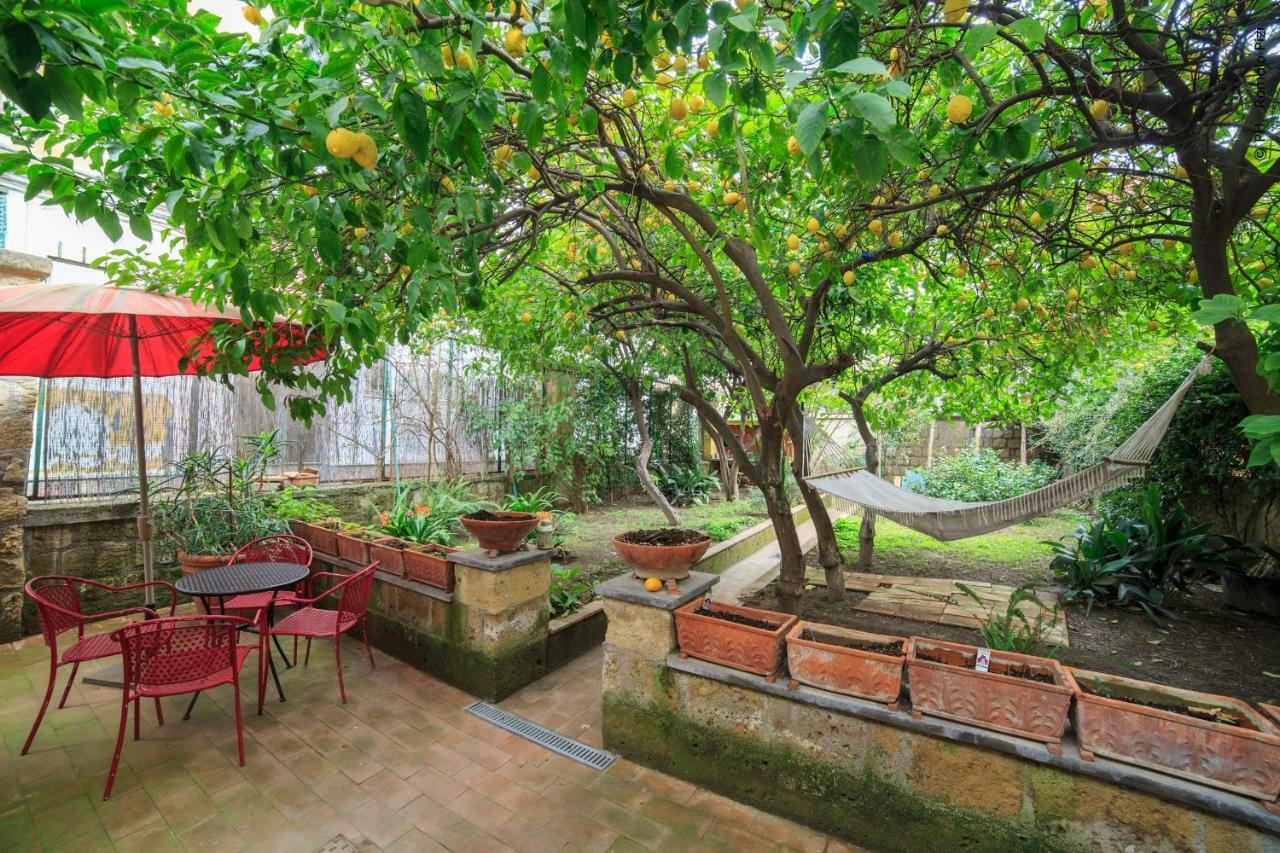 Апартаменты Pontecorvo Garden House Неаполь